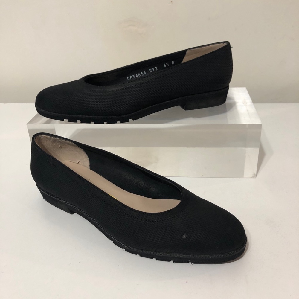 Salvatore Ferragamo Black Flat Shoes